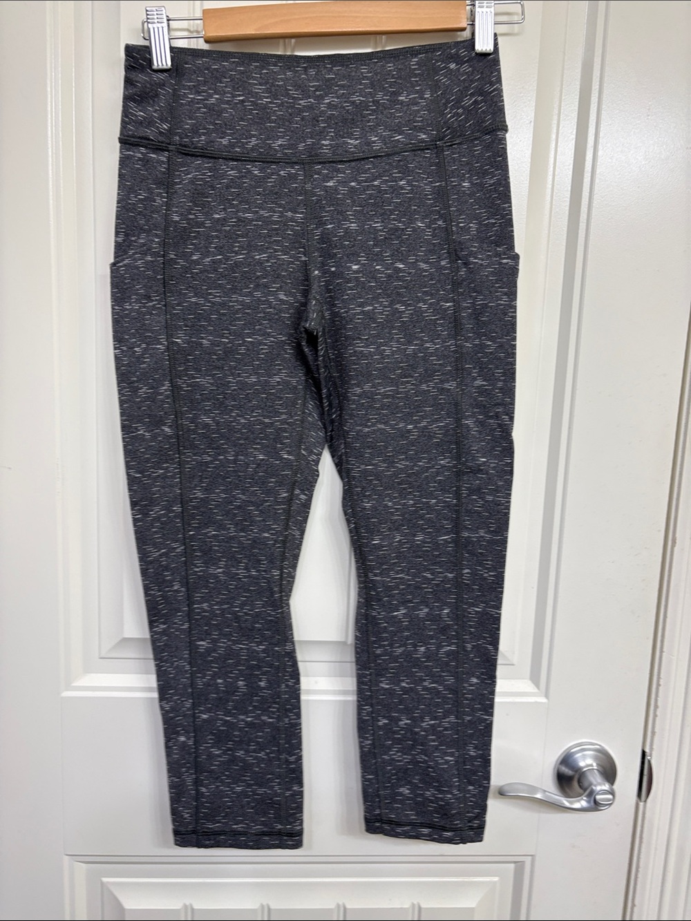 Lucy Dark Gray Heather Leggings with Side Pockets